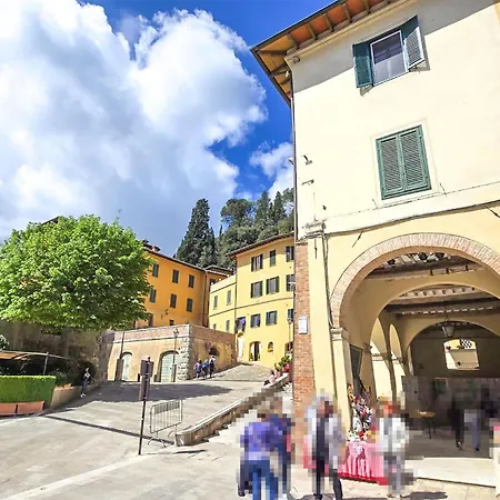 4 Bedroom Lovely In Σπίτι διακοπών *